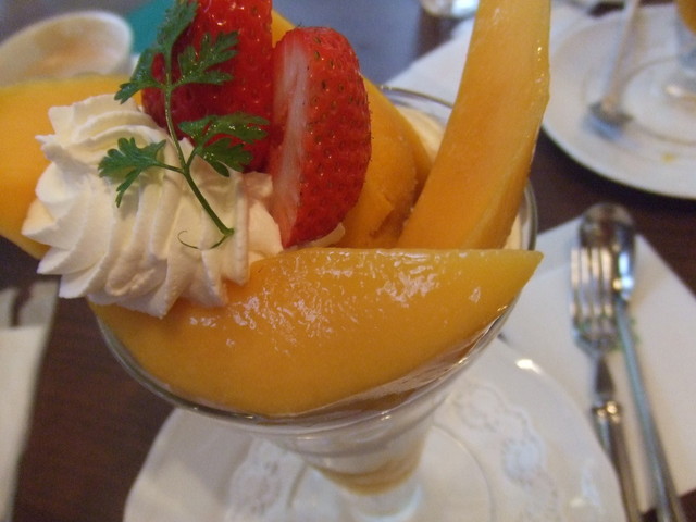 京橋千疋屋 表参道原宿店 キョウバシセンビキヤ 明治神宮前 フルーツパーラー 食べログ 京橋千疋屋 表参道原宿店 キョウバシセンビキヤ 明治神宮前 フルーツパーラー 食べログ