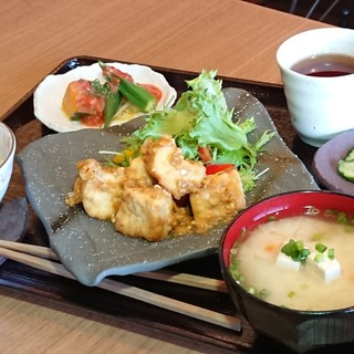 オシャレな空間 堺市西区でおすすめのカフェをご紹介 食べログ
