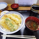 Tentake - 天丼　750円