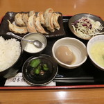 日本橋焼餃子 - 餃子10個定食780円