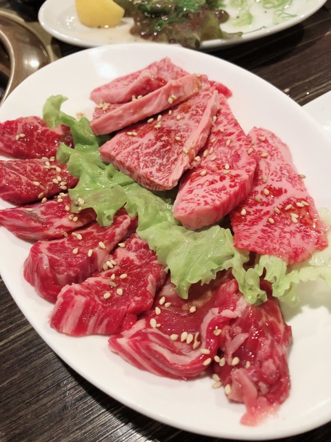 肉処 でべそ ニクドコロ デベソ 堀詰 ホルモン ネット予約可 食べログ