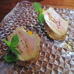 セルヴァッジョ - ハンガリー産フレッシュフォアグラの瞬間燻製　完熟宮崎マンゴーと