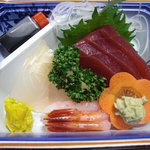 御料理 丸亀 - 料理写真:造り三点盛(鮃、鮪赤身、甘海老)