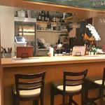 オステリア オルト - カウンター席