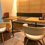 オステリア オルト - テーブル席