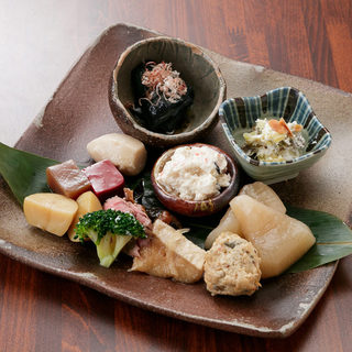 Heart-warming Marjiroku-tei obanzai platter ♪ There are also many proud a la carte dishes