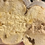 マルイチベーグル - マンゴートーフとアップルシナモンクリームチーズのクリーム♪