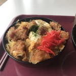 Kokusai Kyouyou Daigaku Kafeteria - 親子丼！唐揚げを卵でとじてます^_^;
