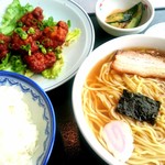 洞庭春 - サービスランチ850円