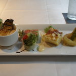 マザーエスタ - 焼きナスのムースと生春巻、ポテトのラザニアと野菜のフリット