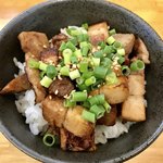 麺屋 しん蔵 - チャーシュー丼 300円