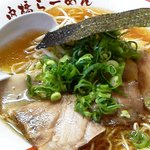 内橋ラーメン - らーめん(中)　800円　大盛りサイズです、結構量ありますよ