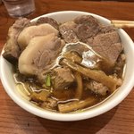 らぁめん 満来 - チャーざるスープ中身