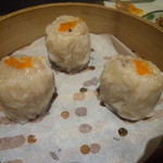 Dragon-i - ブリッと詰まった焼売はシャリシャリ冬菇の食感が印象的、上海冬菇馬蹄焼売3個RM9.0（252円）