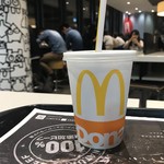 マクドナルド - 2018/05 プレミアムローストアイスコーヒーがリニューアル！ということで、新アイスコーヒー S 120円。世界一のバリスタが完全監修！豆本来の味わいが楽しめるこだわりということであるが…、