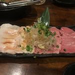 豚小家 - 201806  もつ刺し