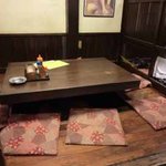 鳥善 - 小上がり座敷/掘りごたつ