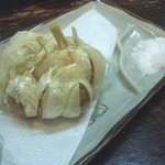 鳥善 - にんにくのスタミナ揚：300円