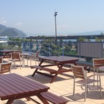 ととや新兵衛 - 眺望最高の昼間のテラスはビアガーデンにぴったり！