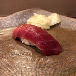 うを徳 - 中とろ（握り）