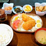 食堂ニューミサ - 串しかつ&メンチカツの定食（大盛無料）