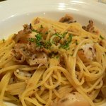 ピッコロ・バンビーノ - 紐付き帆立のオイルパスタ