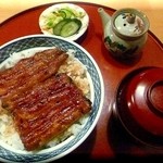 鰻二葉 くにひら亭 - うな丼ご飯大盛り