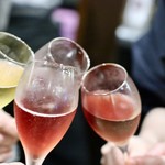 波へい - 友達とロゼで乾杯〜♪