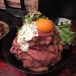 the肉丼の店だいにんぐ - 