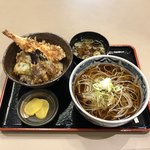 手打ちそば 極楽乃 - 「ひやがけ」と半天丼