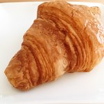 ル・グルニエ・ア・パン - クロワッサン @259円
      生地の層が美しく、見た目からの期待通り、かなりおいしい！