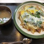 みかど - ちゃんぽん  味の濃厚なカツ丼のハイグレードそんな感じです。650円