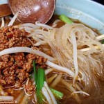 玉蘭 - 極辛サーツァースープ米粉(ビーフン)のビーフンアップ。