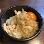 らぁ麺 紫陽花 - 本気のTKG背脂乗せ