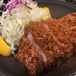 とんかつ檍 大門店 - カツは分厚く衣はサクッサクッ