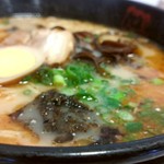 味千ラーメン - 定番の味千ラーメン、あっさり目で美味！