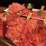 代官山 焼肉かねこ - 毎回楽しみな箱肉。全て大あたり。