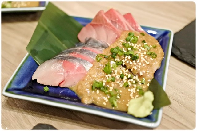 うに小屋 高田馬場本店>