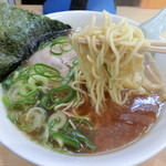 らーめん あら志 - ㈲中村製麺工場さんの白い麺