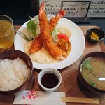 和食や雑っ草 - 特大天然エビフライ定食