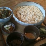 うどん山長 - 小丼のうれしい存在感！