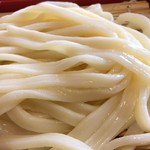 じん兵衛 - 柔らかめのうどん