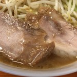 ラーメン二郎 - 豚