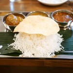 スパイスドランカー やぶや - バナナリーフが素敵