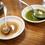 スパイスドランカー やぶや - マサラビネガーとグリーンチリソース