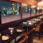 Bistro Franky Hotel - ガーデンプレイスも見えるビストロ席