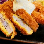 とんまさ - 豚ロースかつの断面。