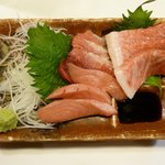 えらぶ - 本マグロ大トロ（カマ）・ホホ肉・頭トロの盛り合わせ