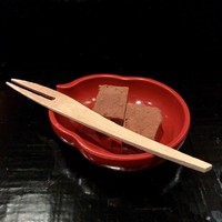 御二九と八さい はちべー - チョコわらび餅