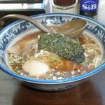 麺処AKIBA黒船 - 醤油麺 650円、味卵 100円